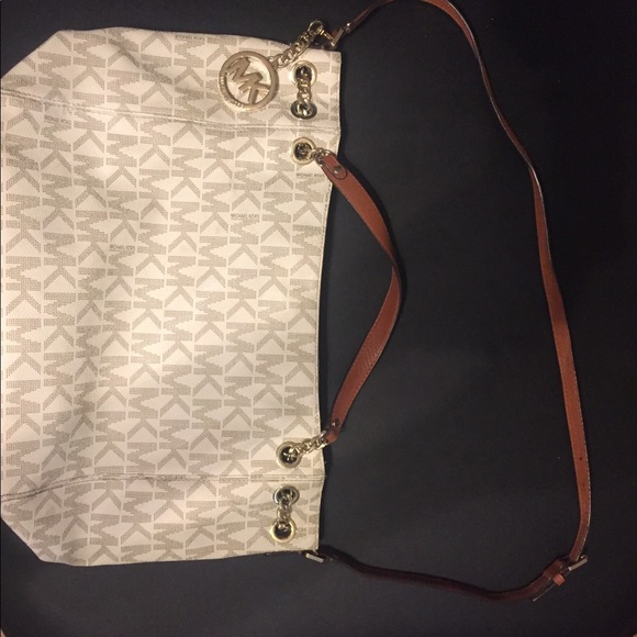 Michael Kors Handbags - Large Michael Kors bag